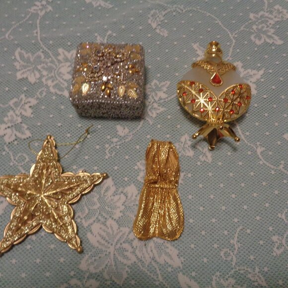 GLITZ & GLAMOUR PERFUME BOTTLE BEADED BOX STAR ORNAMENT DOLL CLOTHES LOT - Picture 8 of 10